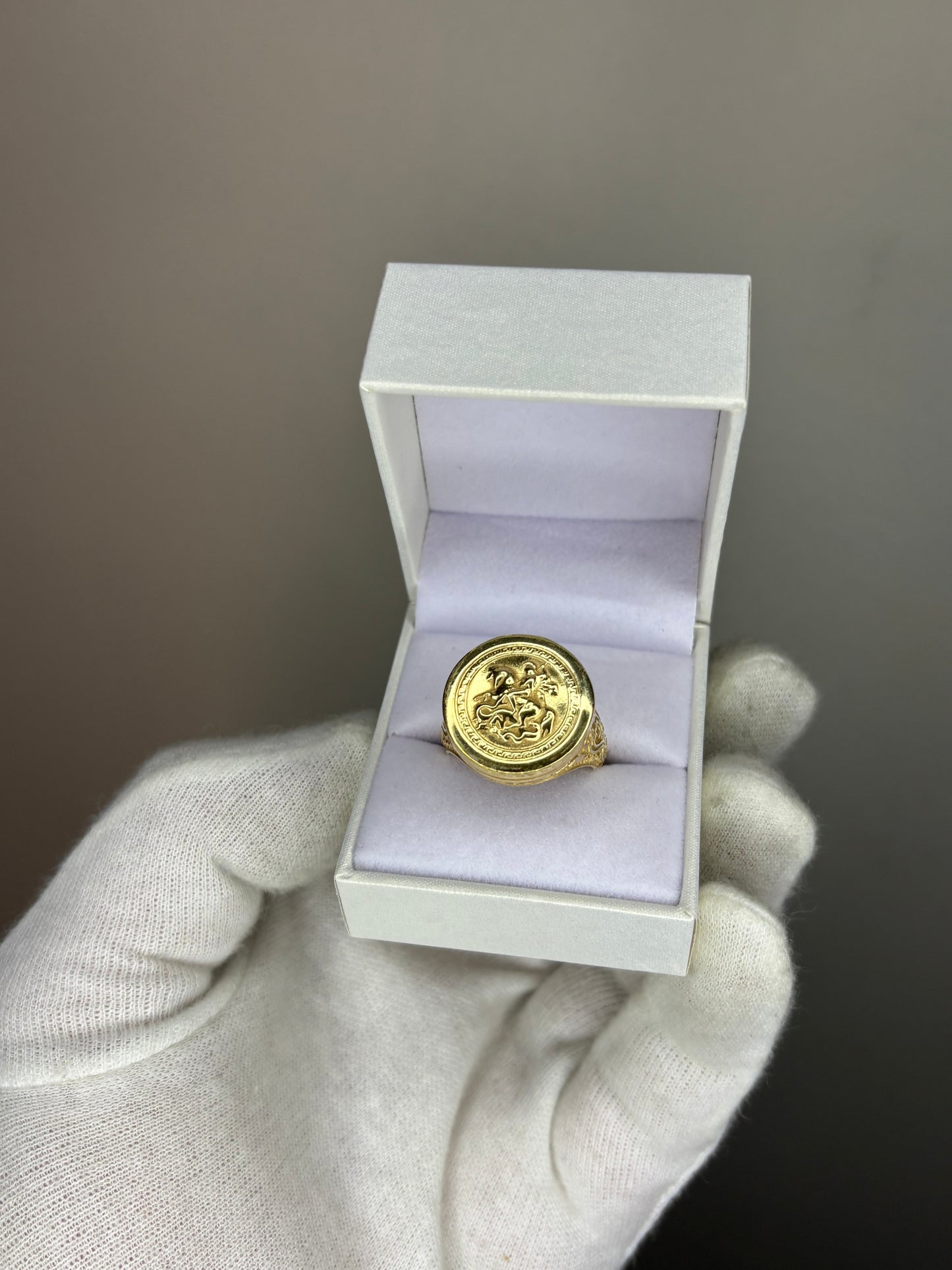 Anillo San Jorge Labrado plata enchapado