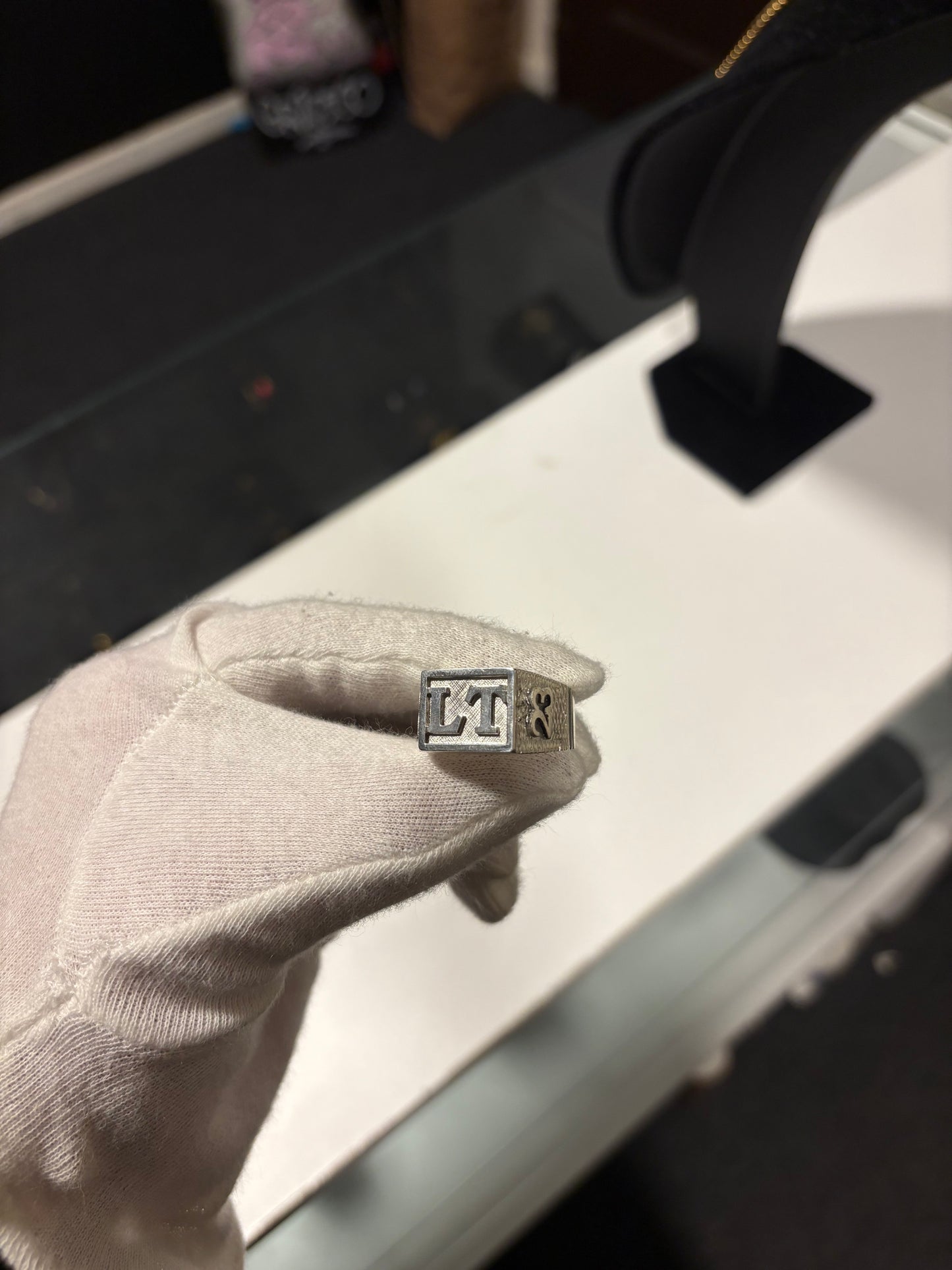 Anillo Mesa Clásico