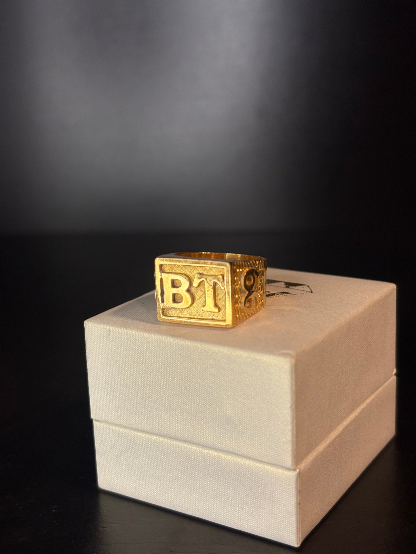Anillo de mesa clásico enchapado