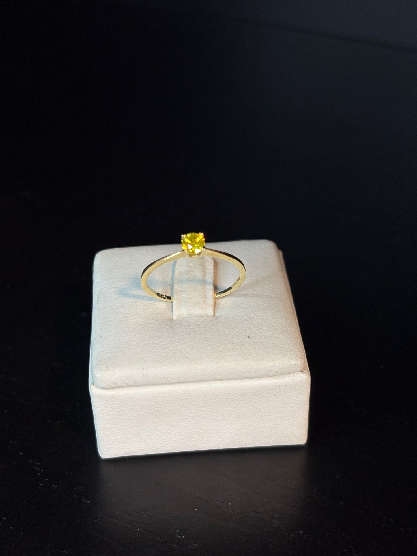 Cintillo con diamante canary yellow
