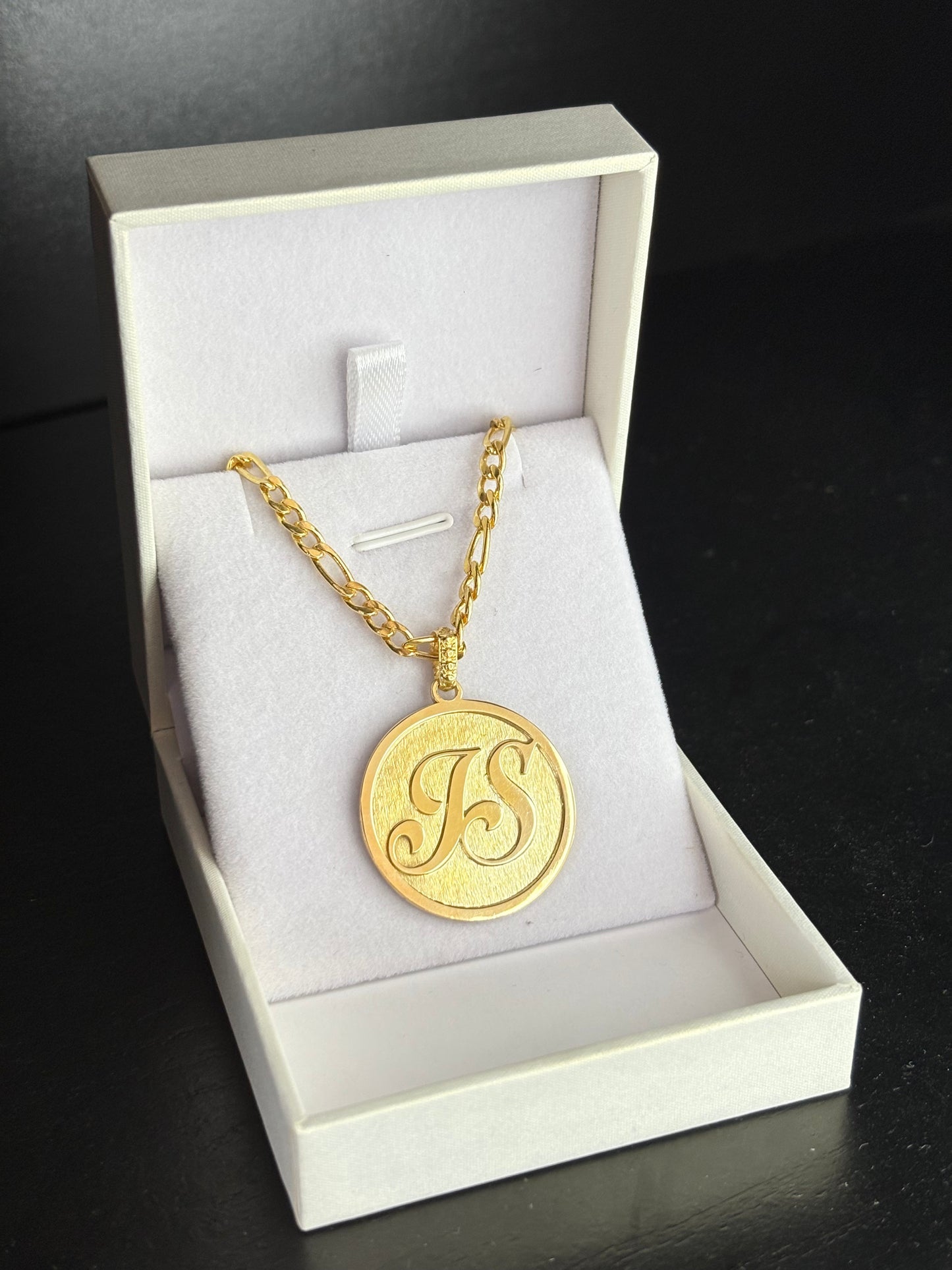 Conjunto Medalla y Cadena