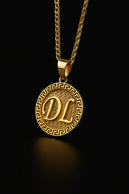 Medalla con cadena Versace Plata enchapada en oro 18k